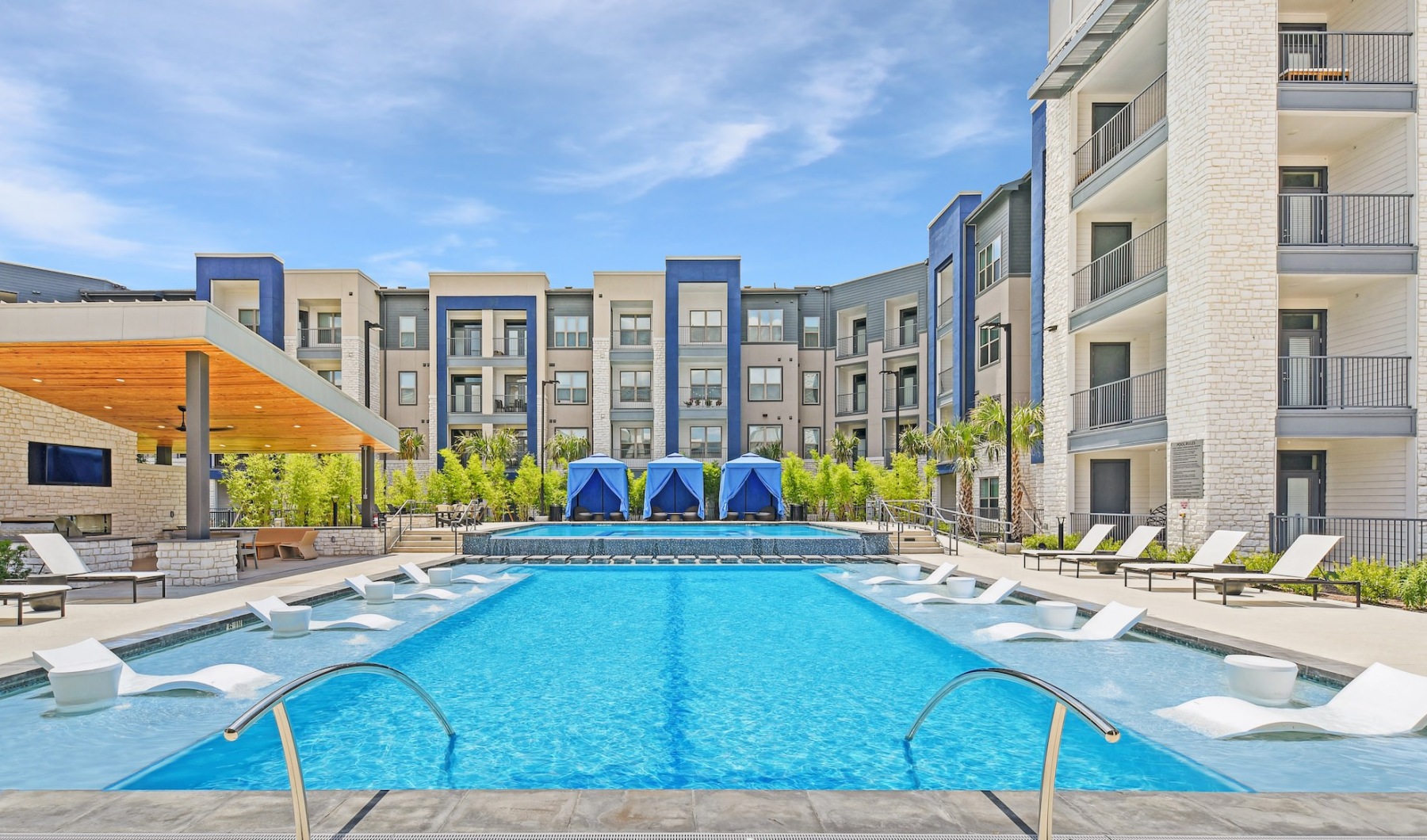 Luxury Studios, 1, & 2 Bedrooms Luxury Studios, 1, & 2 Bedrooms
